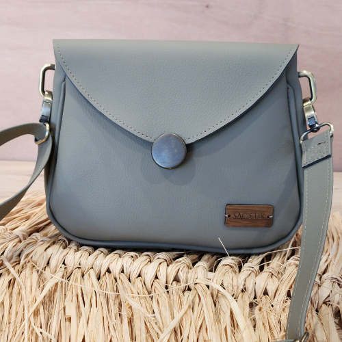 Camellia bag in gray apple skin