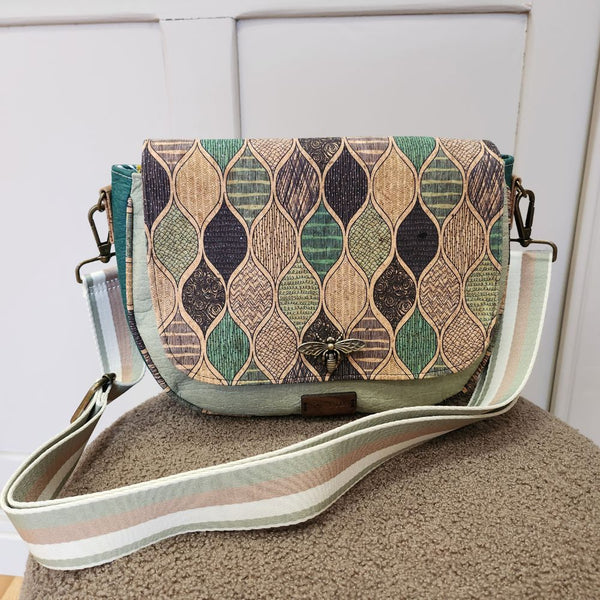 Iris bag in sage Piñatex and cork 